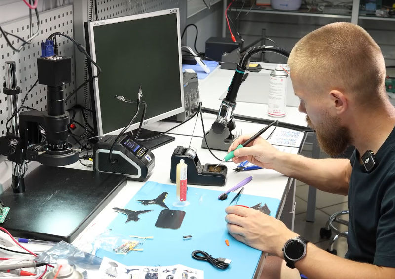 губка для чистки жала